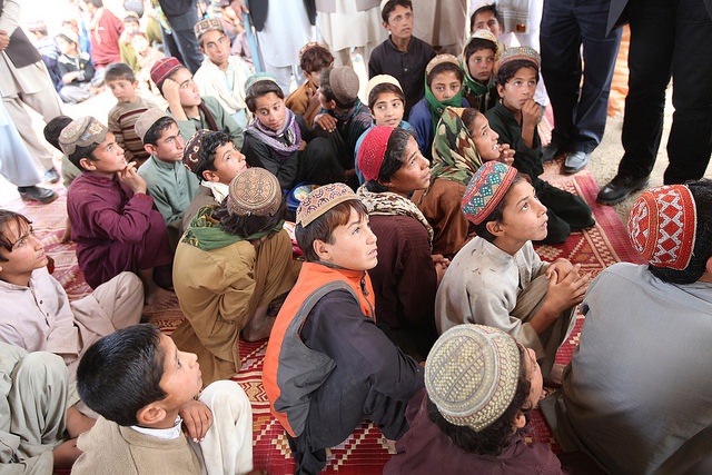 UN humanitarian officials travel to Khost to meet displaced families ahead of winter: 30 October 2014. Photo: UNAMA